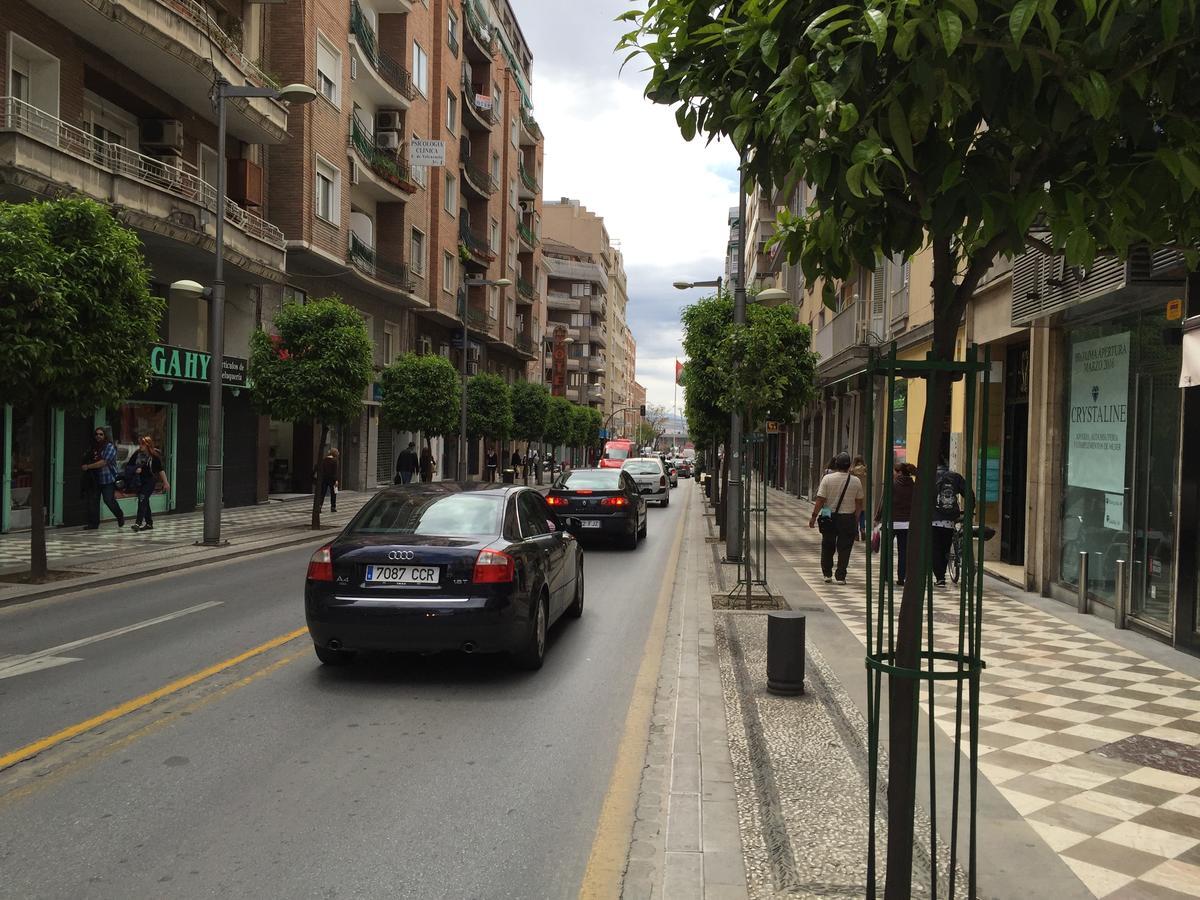Piso En Calle Recogidas Granada Exterior photo